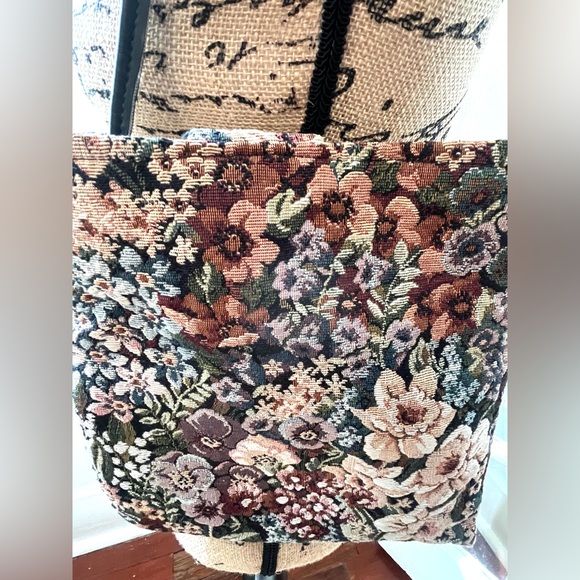 VTG Tapestry Shoulder Bag - Picture 2 of 5